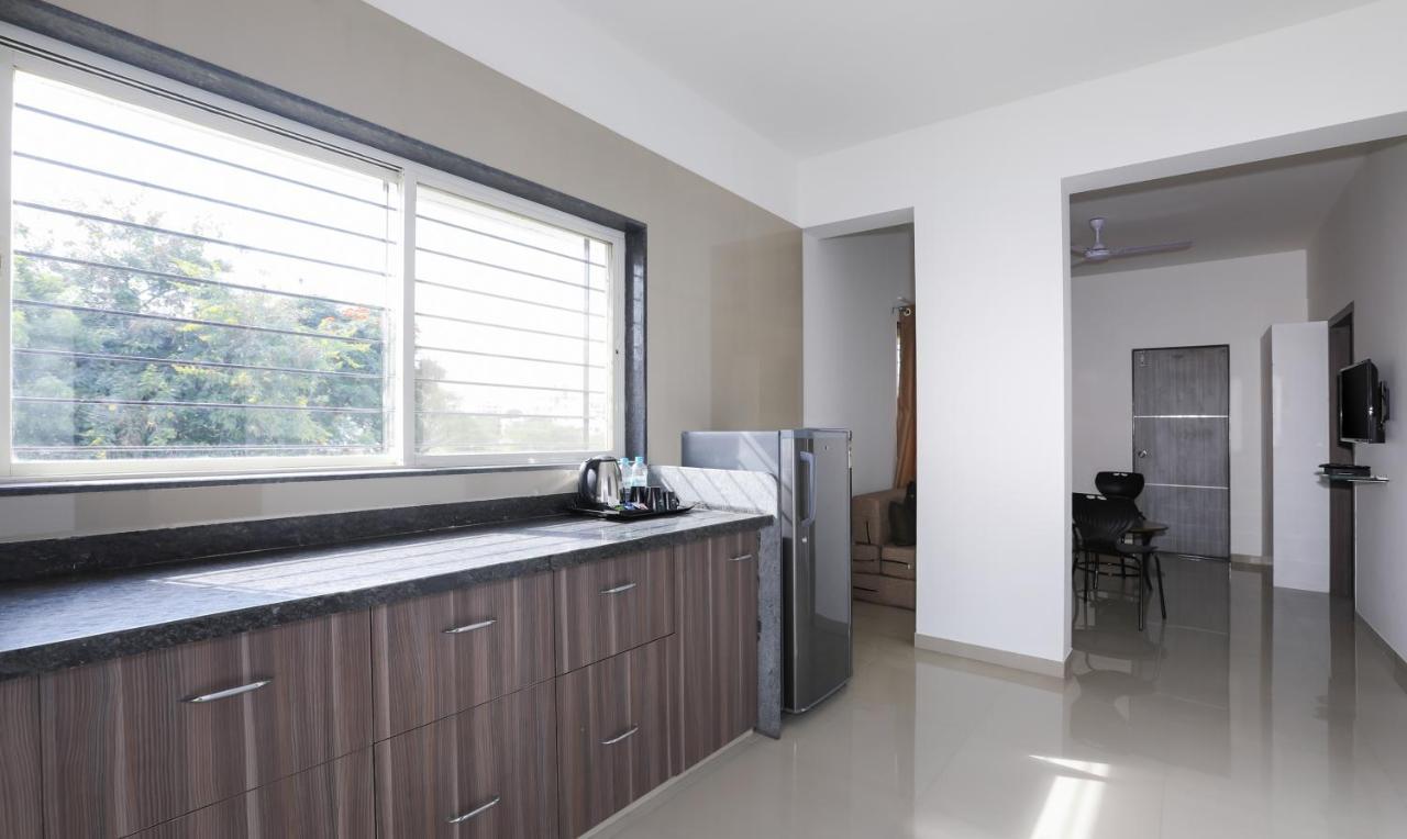 Treebo Sapphire Studio Nashik Luaran gambar